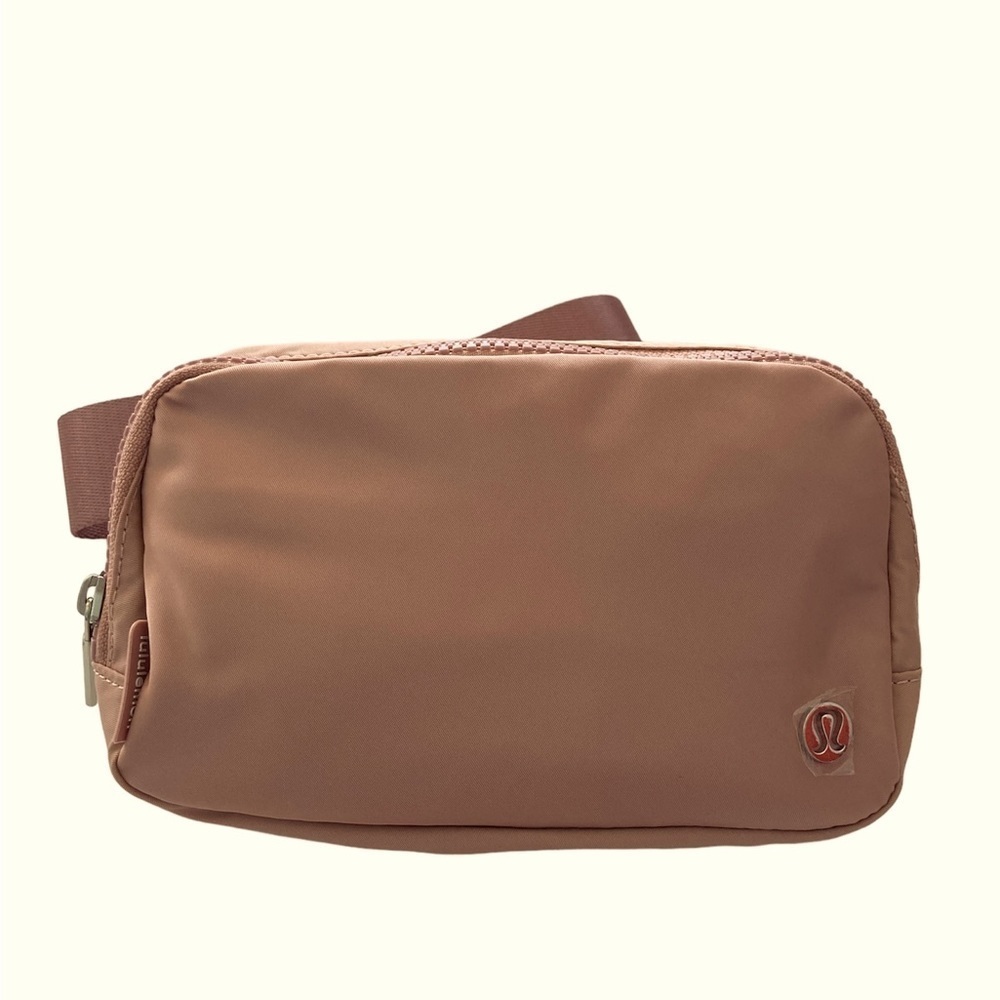 LULULEMON Light Pink Waist Bag Sling Bag Brand New With Tag
